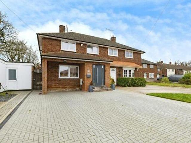 House for sale in North Watford, Hertfordshire