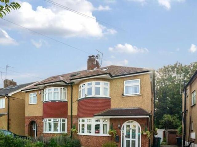 House for sale in Garston, Watford