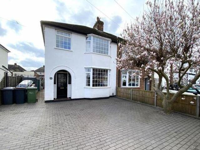 House for sale in Camp Hill, Warwickshire