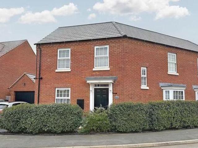 House for sale in Lower Farm Estates, Camp Hill