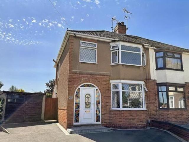 House for sale in Camp Hill, Warwickshire