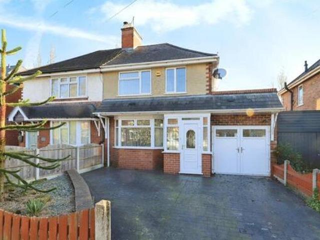 House for sale in Fallings Park, Park Village