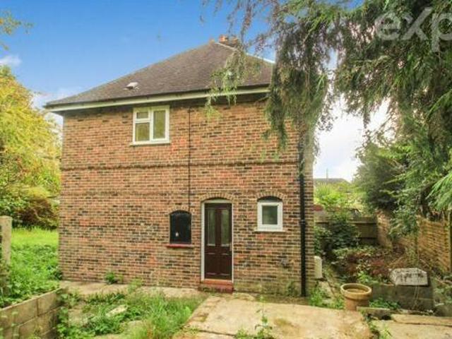 House for sale in The Butts, Kent