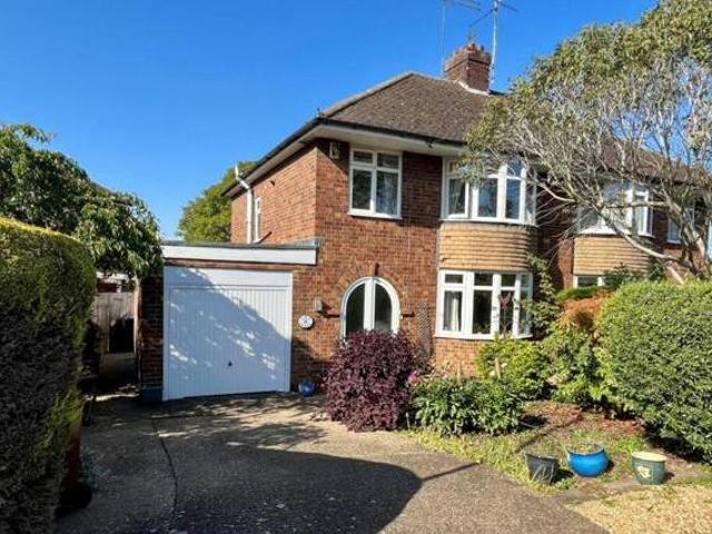 House for sale in Northampton, Northamptonshire