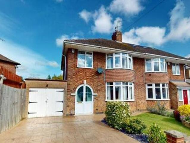 House for sale in Northampton, Northamptonshire