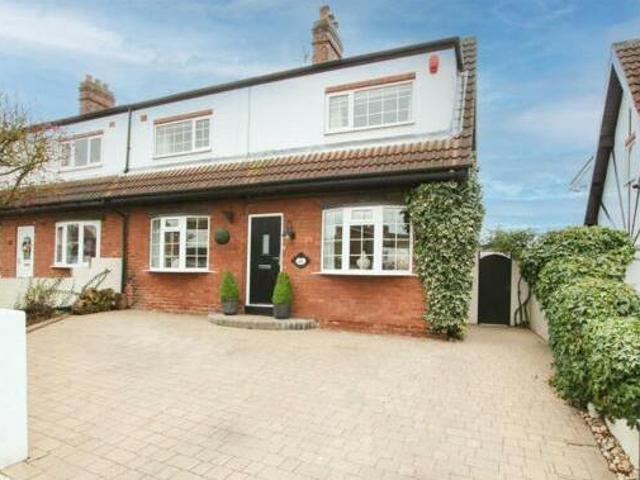 House for sale in Carcroft, Doncaster