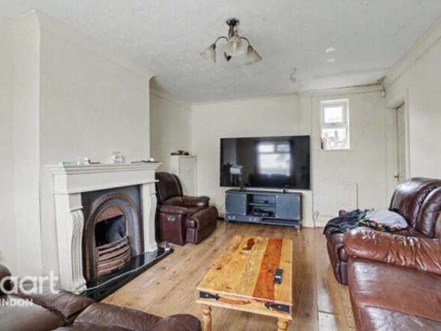 Farm for sale in Rodbourne, Swindon