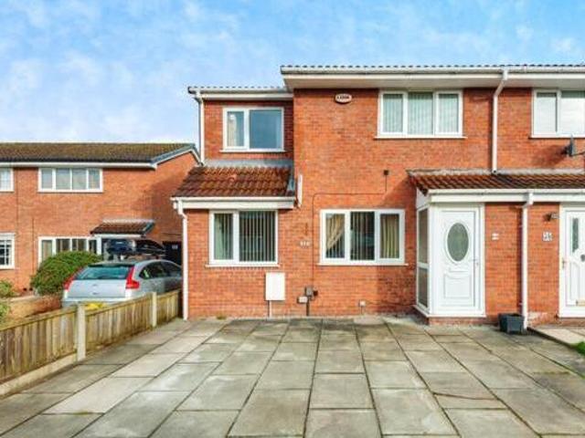 House for sale in Widnes, Liverpool City Region