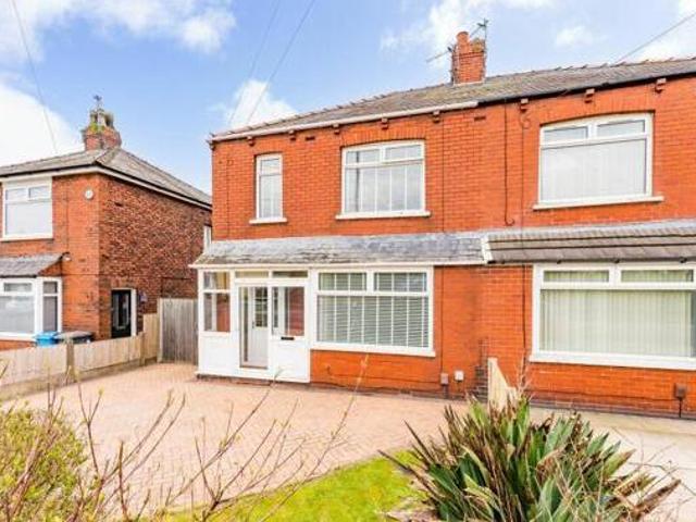 House for sale in Widnes, Liverpool City Region