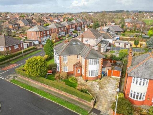 House for sale in Widnes, Liverpool City Region