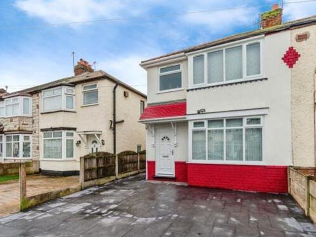 House for sale in Bilston, West Midlands