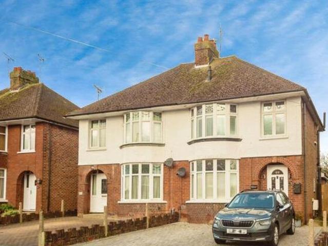 House for sale in Willesborough, Bridgefield