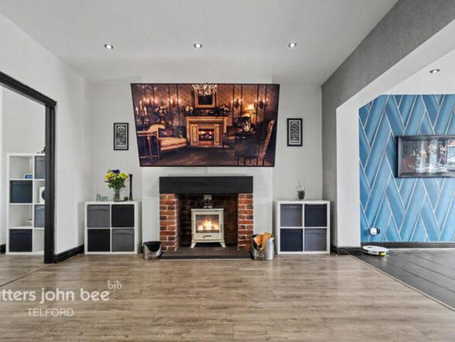 Farm for sale in Fordhouses, West Midlands