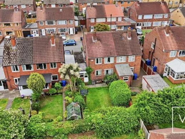 Farm for sale in Scawsby, South Yorkshire