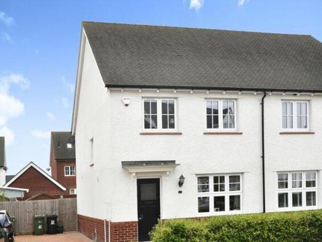 House for sale in Chipping Hill, Essex