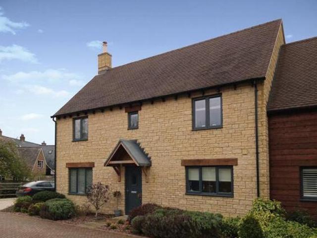 House for sale in Black Bourton, Oxfordshire