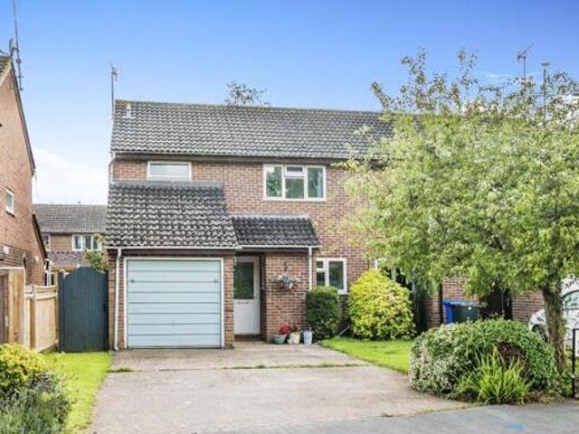 House for sale in Horsell, Woking