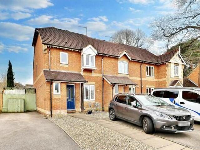 House for sale in Maybury, Woking