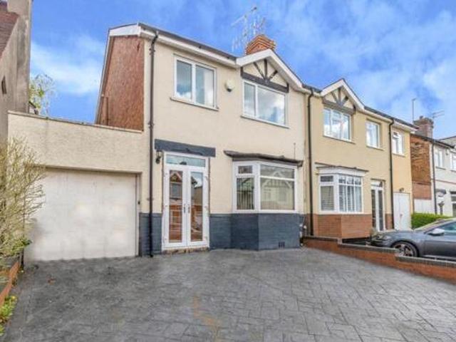 House for sale in Goldthorn Hill, West Midlands
