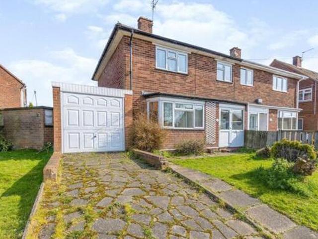 House for sale in Merryhill, West Midlands