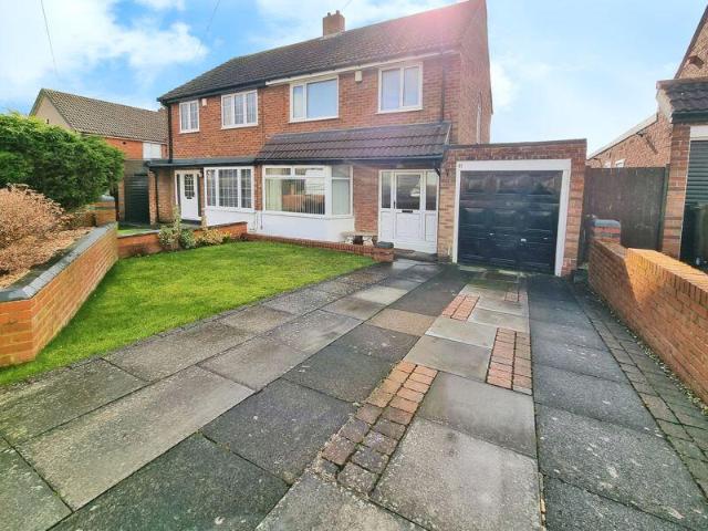 Semi Detached House for sale in Throckley