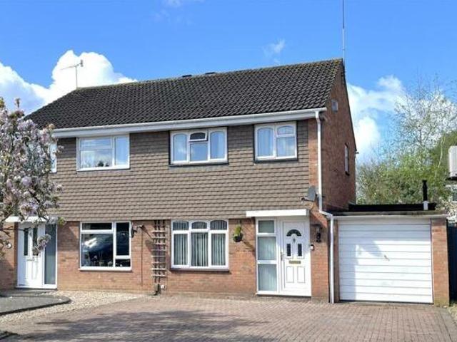 House for sale in Woodloes Park, Warwick