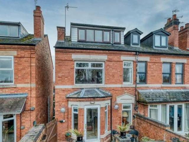 House for sale in Barbourne, Worcestershire