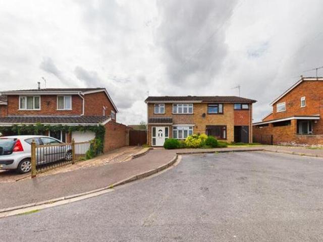 House for sale in Lower Wick, Worcestershire