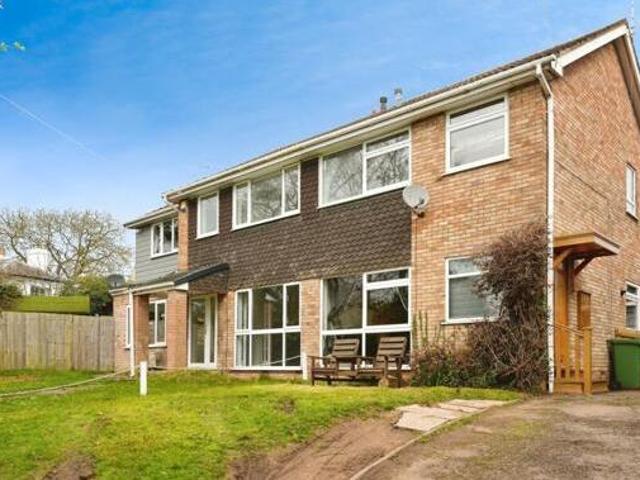 House for sale in Lower Wick, Worcestershire