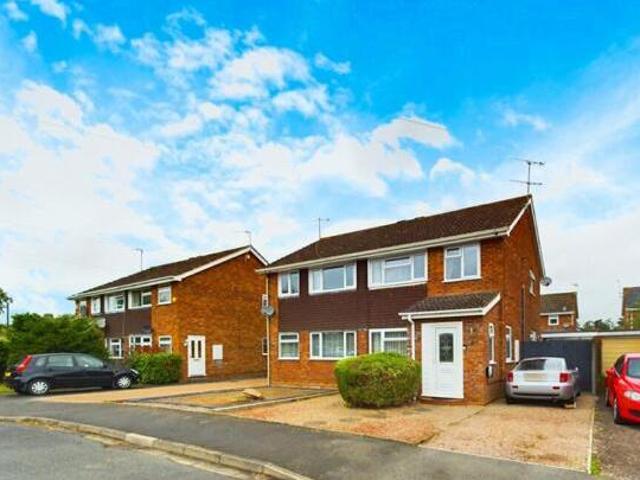 House for sale in Lower Wick, Worcestershire