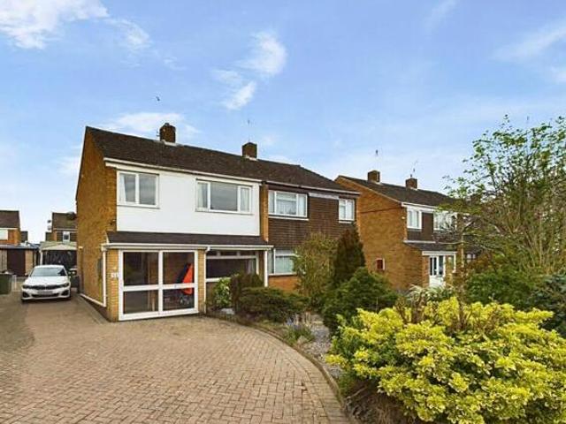 House for sale in Lower Wick, Worcestershire