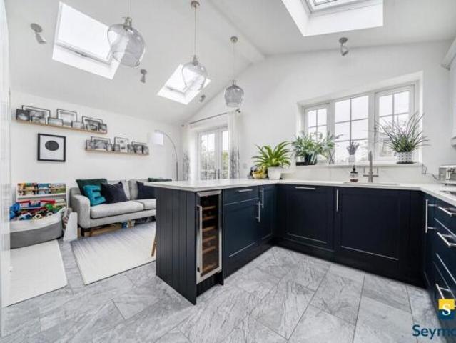 Farm for sale in Worplesdon, Guildford