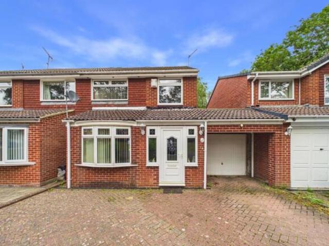 Farm for sale in Yeadon, West Yorkshire