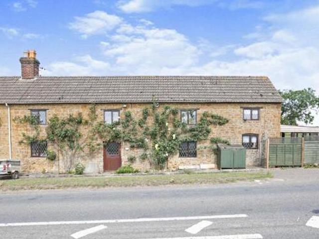 House for sale in Yeovil, Somerset
