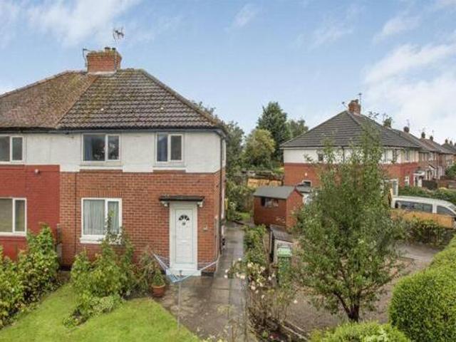 House for sale in High Field, York