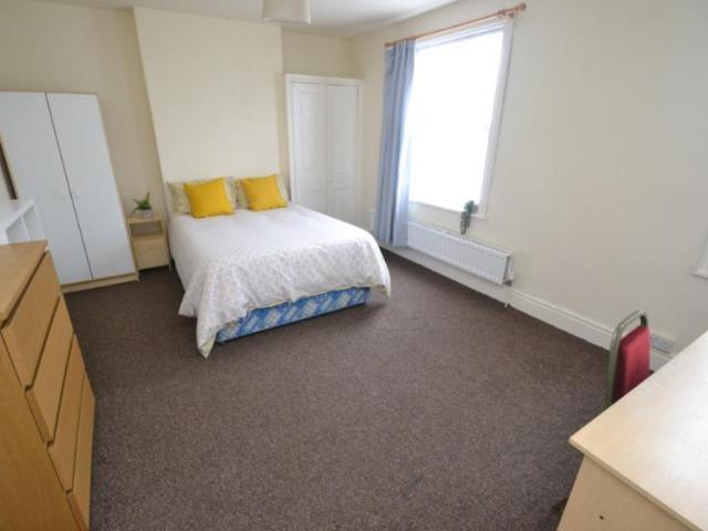 House for rent in Lady Bay, Barton In Fabis