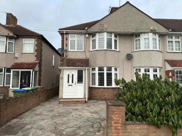 House for rent in Blackfen, Greater London