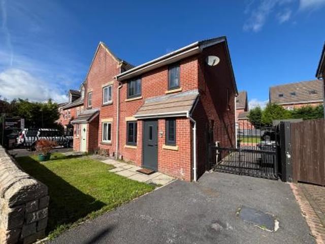 House for rent in Chesham, Bury