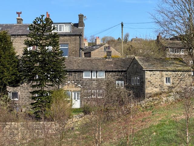 House for rent in Pecket Well, Calderdale