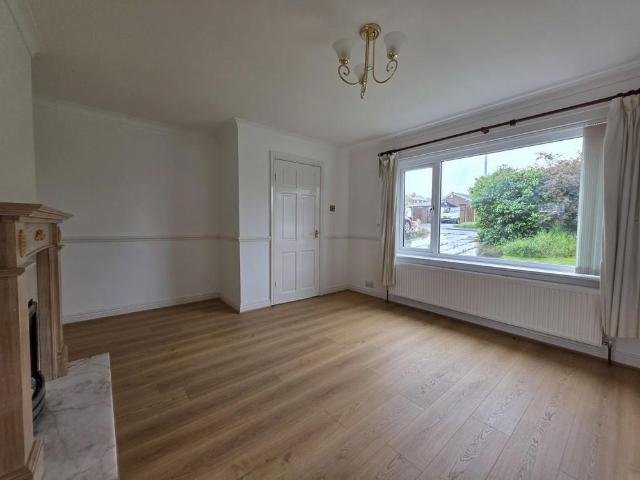 House for rent in Birkenshaw, West Yorkshire
