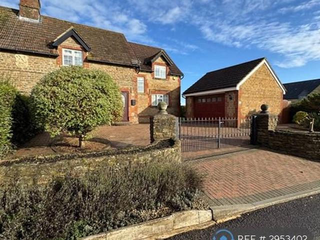 House for rent in Wiltshire