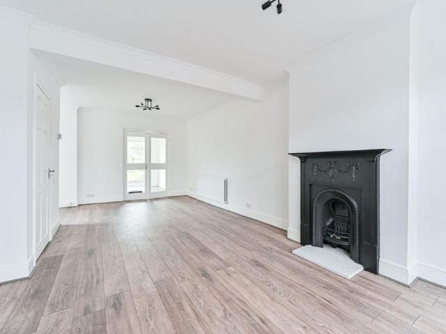 House for rent in Plumstead, Greater London