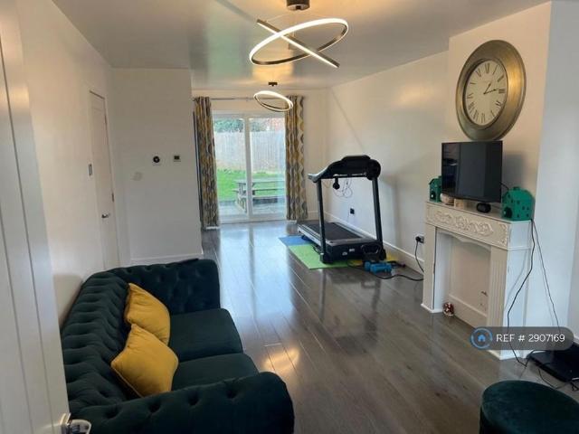 House for rent in Woodley