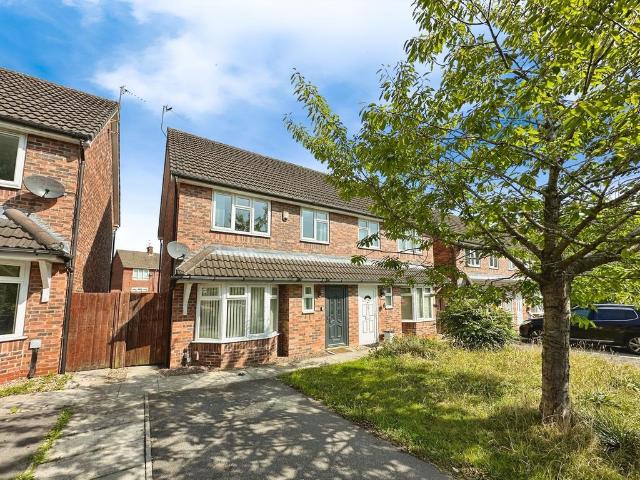 House for rent in Halewood Green, Halewood