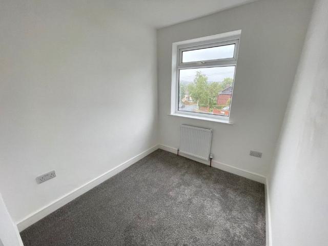 House for rent in Oakwood, West Yorkshire