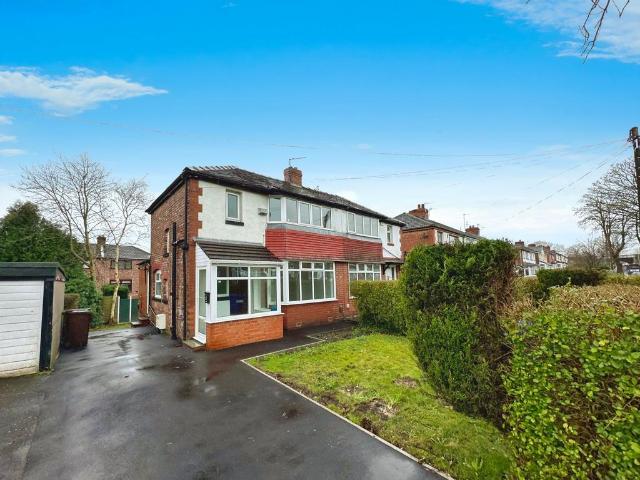 House for rent in Besses o' th' Barn, Bury