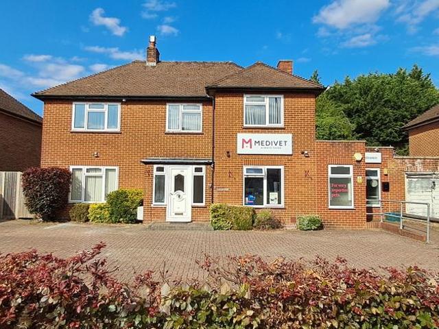 House for rent in Bushey, Bushey Heath