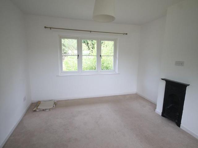 House for rent in Littlecote, West Sussex