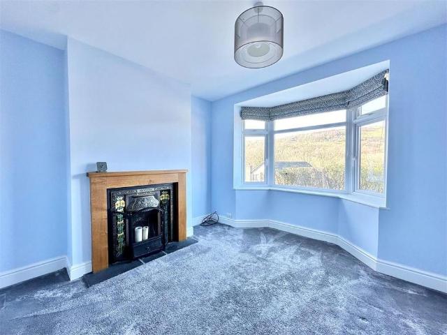 House for rent in Charlesworth, East Midlands