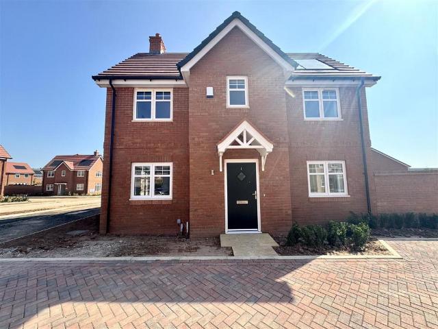 House for rent in Keresley Green, Keresley